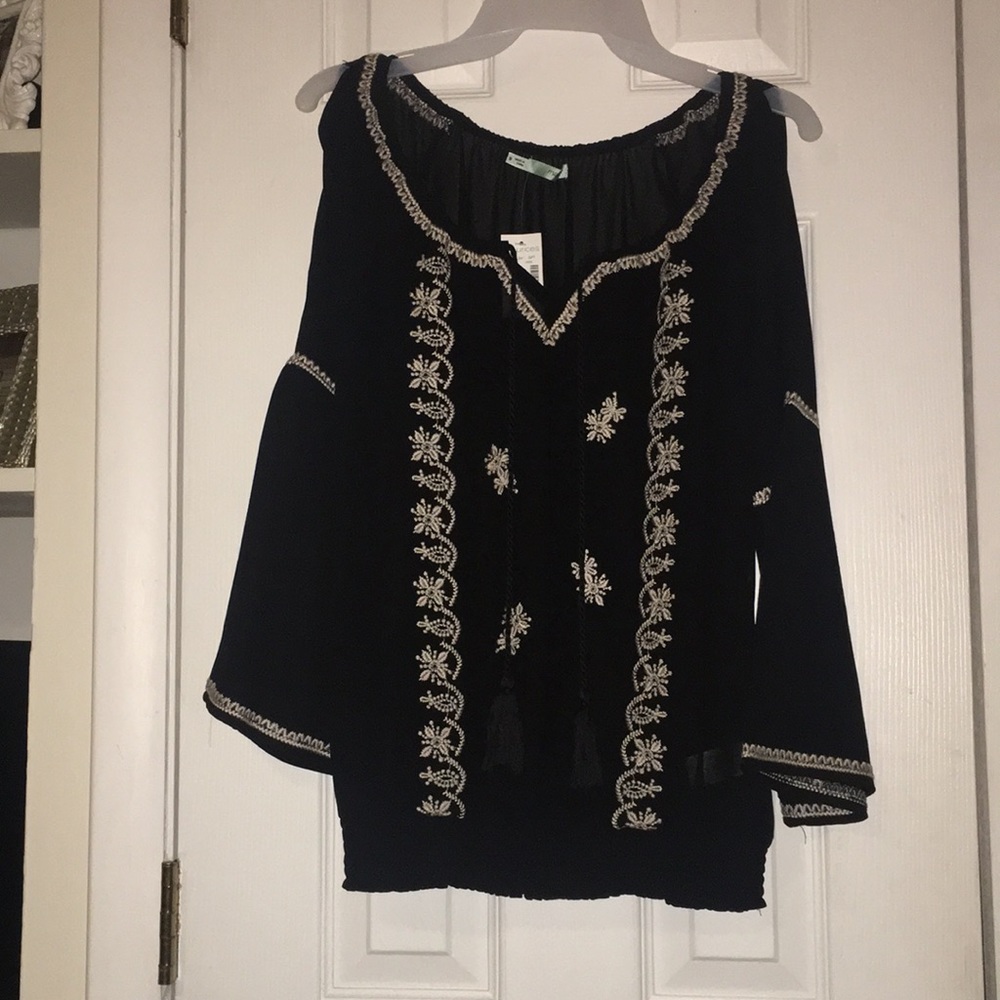 Boho embroidered cold shoulder shirt